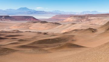 Salta secreta: un desierto mitológico, una pirámide, una mina abandonada y el salar más grande de la Argentina