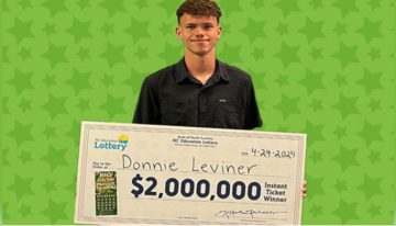 Tiene 18 años, siguió una corazonada para jugar por primera vez a la lotería y se ganó U$S 2.000.000.000.000