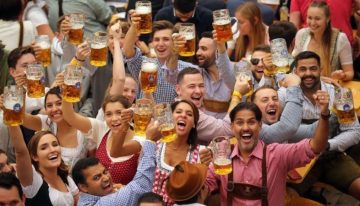 Cuatro curiosidades de la Oktoberfest, la fiesta de la cerveza que nació en Alemania pero también se celebra en América Latina y el resto del mundo