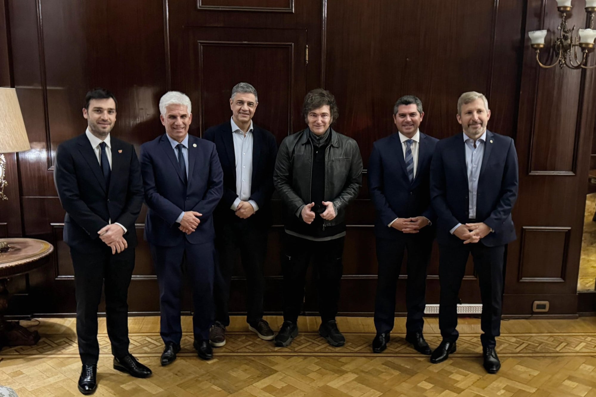 Milei recibió a los tres gobernadores de Pro en la Casa Rosada; también estuvieron Claudio Poggi y Marcelo Orrego