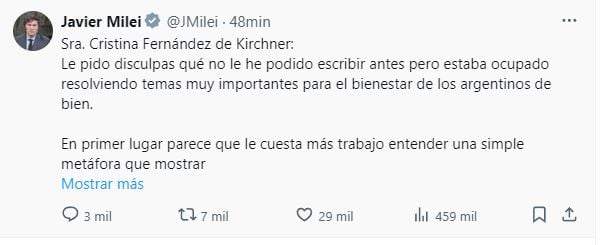 Milei le respondió a Cristina Kirchner: “Le cuesta más entender una metáfora que mostrar su título de abogada”