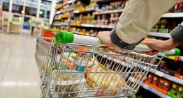 Qué es el “halo de salud” y por qué te puede cegar al hacer las compras