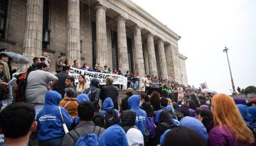 Tomas, vigilias y clases públicas: los estudiantes de universidades nacionales intensifican la protesta