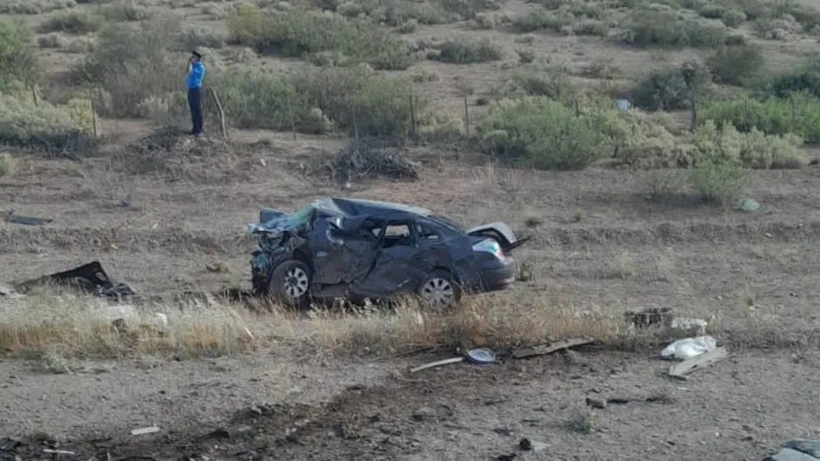 Así quedó uno de los vehículos tras el accidente en Neuquén.