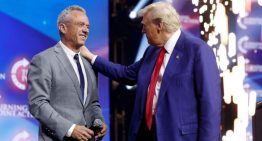 Quién es Robert Kennedy Jr., el activista antivacunas y heredero de la dinastía Kennedy al que Trump elige para dirigir el área de Salud