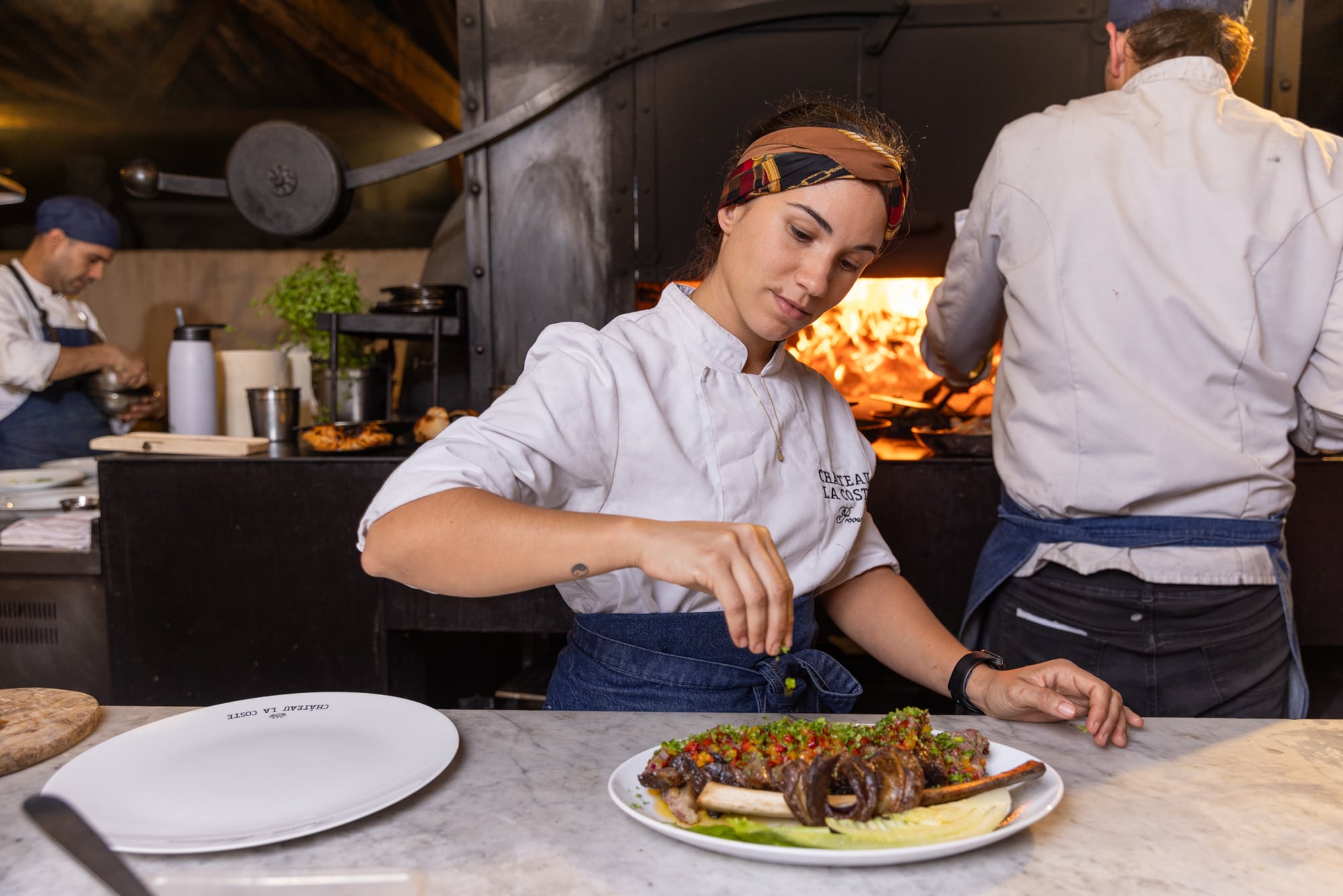 La costilla, sumamente sabrosa y tierna, es para compartir.