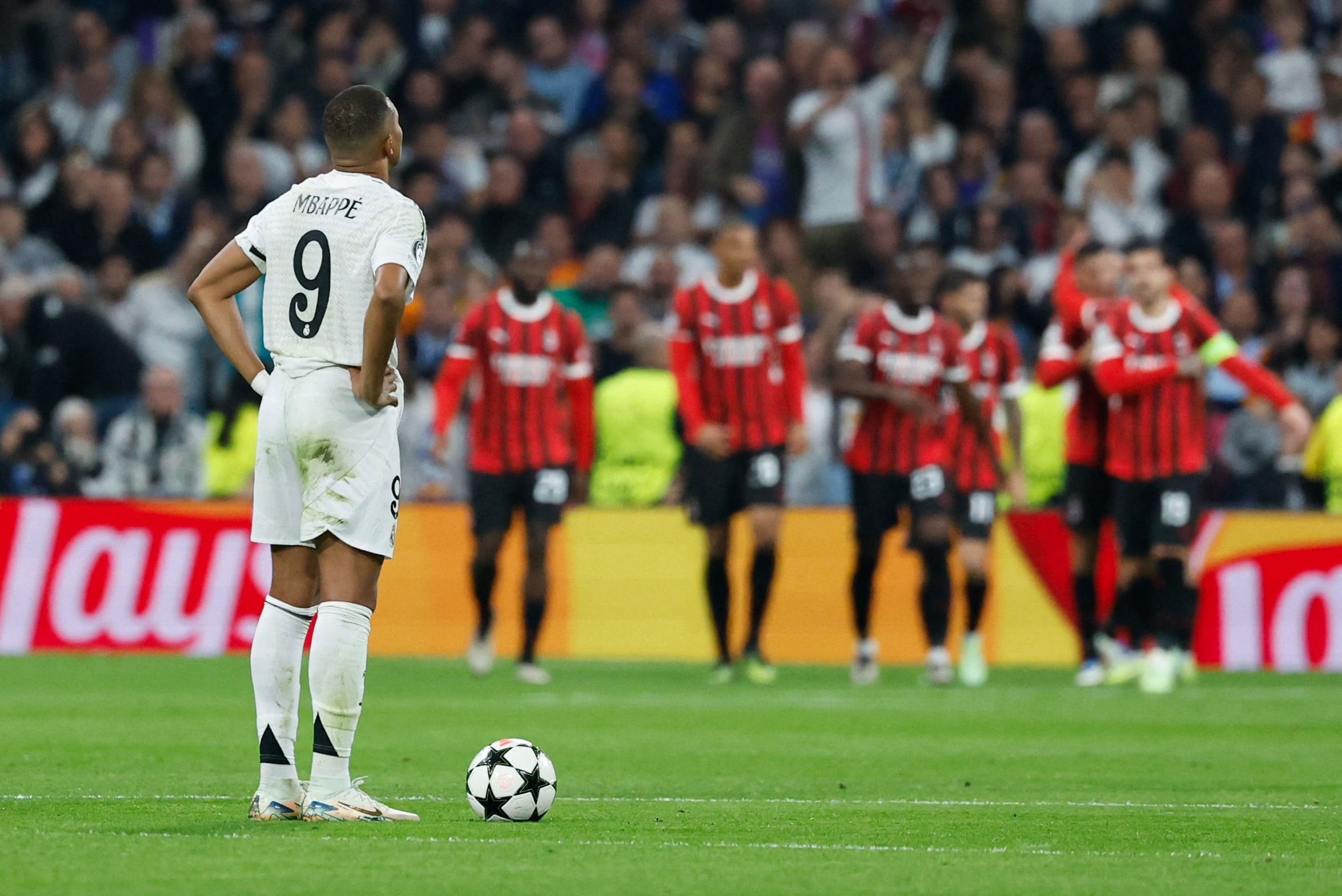 Real Madrid cae en su estadio ante Milan