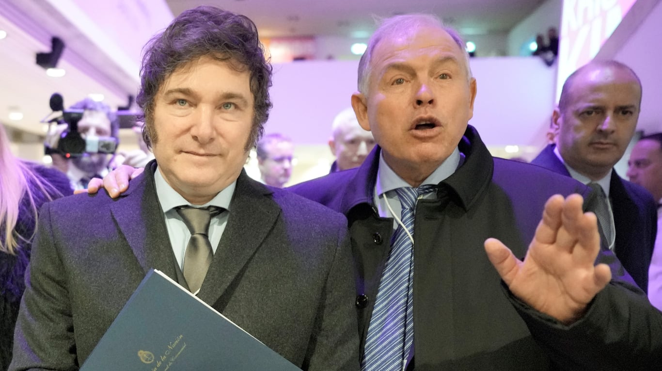 Javier Milei junto Gerardo Werthein en el Foro Económico Mundial en Davos (Foto: AP - Markus Schreiber).