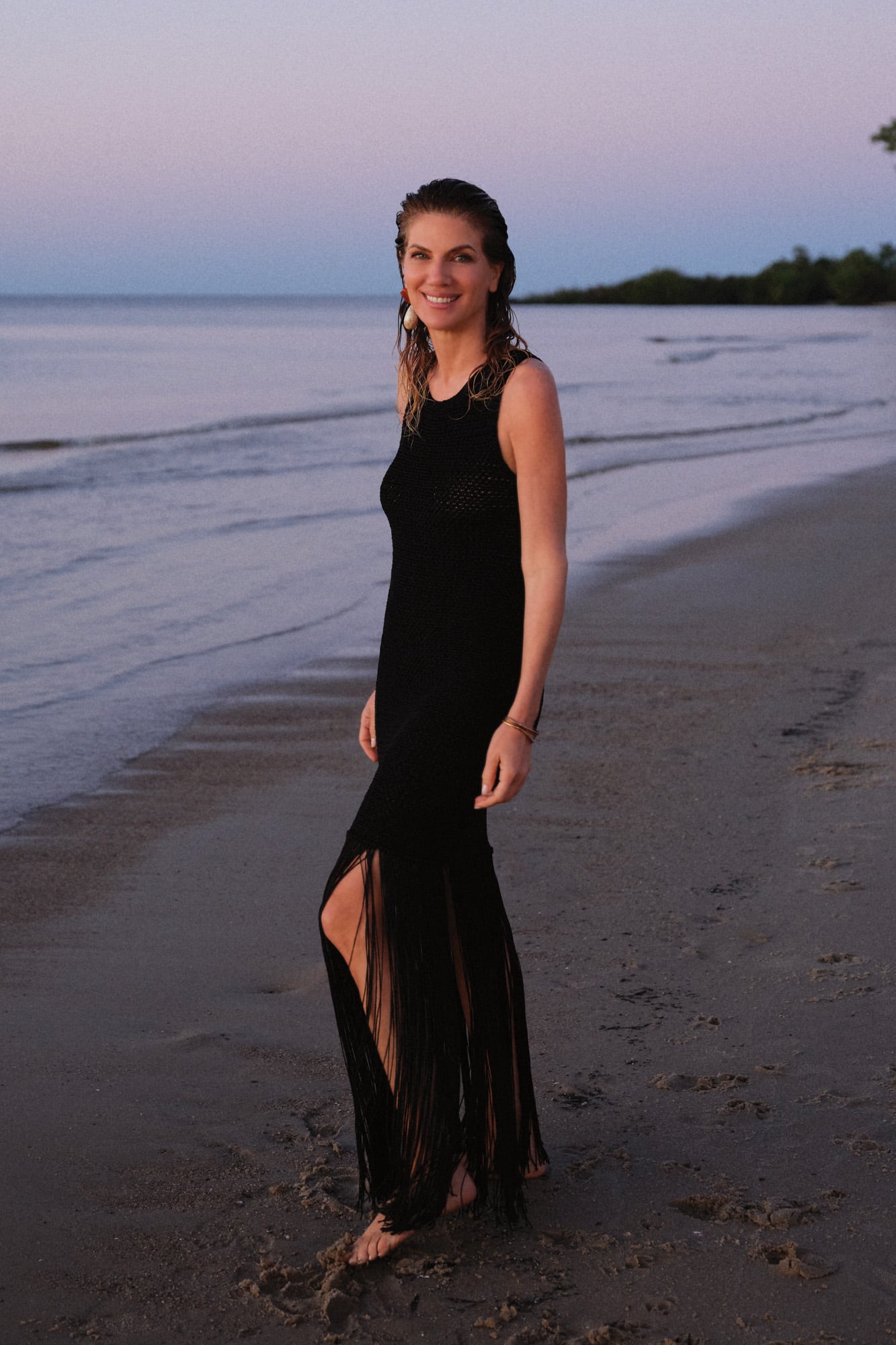 Naralia posa con un vestido largo, tejido en hilos de seda. “No estoy en la búsqueda de una pareja. Mi foco está en mi crecimiento personal, mis hijos y Merci. Si hay alguien destinado para mí, lo voy a saber reconocer”, remarca sobre su situación sentimental.