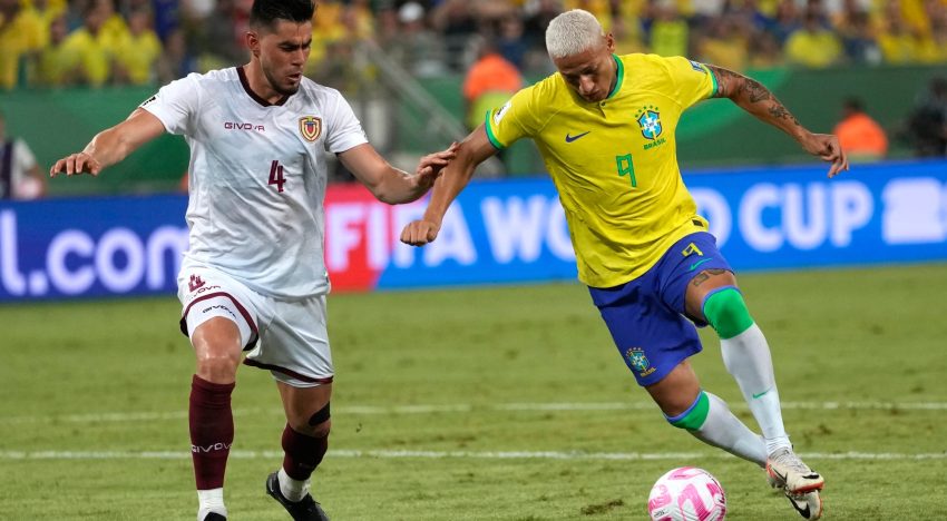 La agenda de la TV del jueves: Argentina frente a Paraguay por las Eliminatorias, la Nations League y el torneo de Maestros del tenis