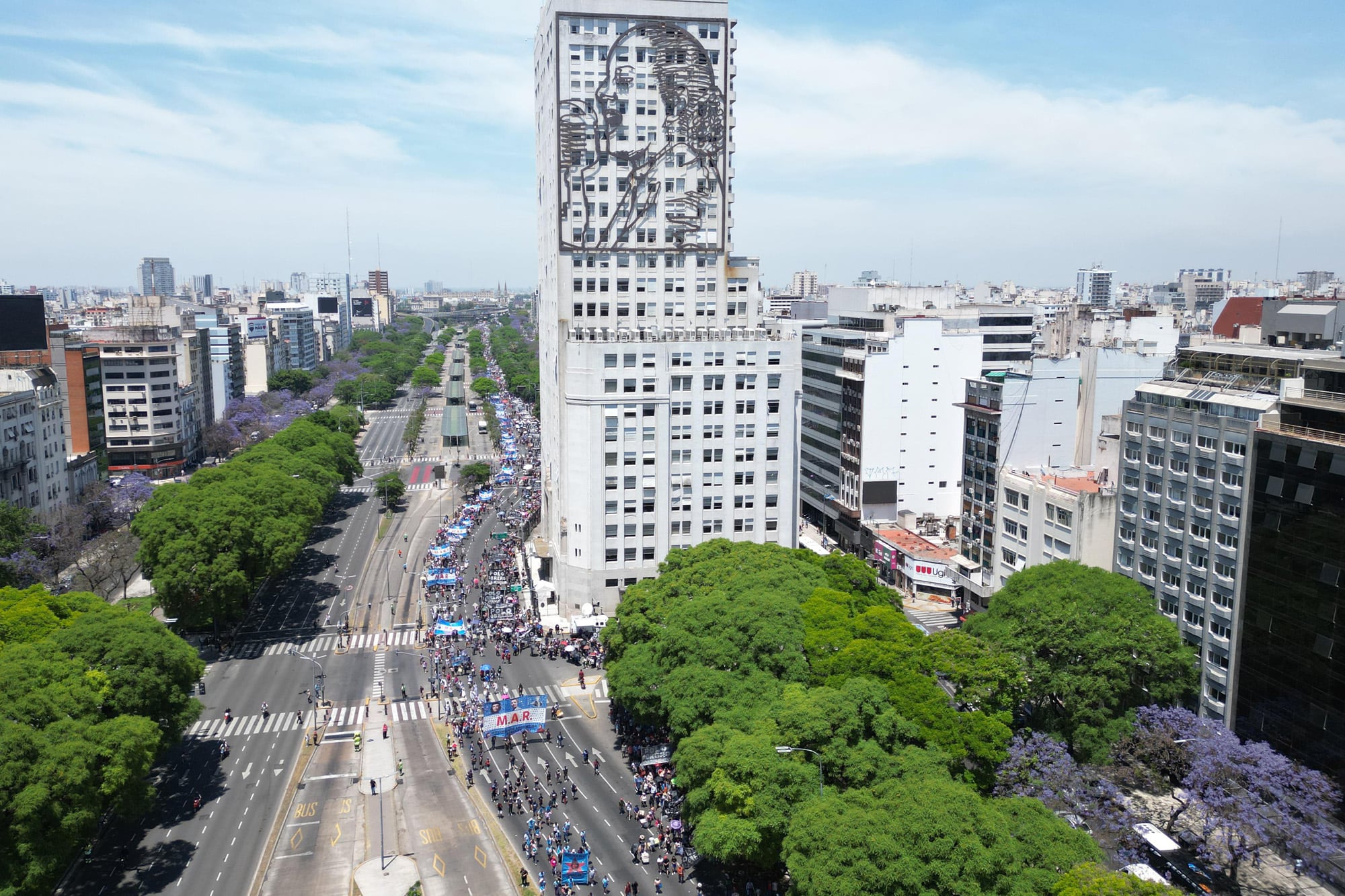 El Gobierno evalúa sacar la imagen de Eva Perón del edificio donde funcionó el Ministerio de Desarrollo Social