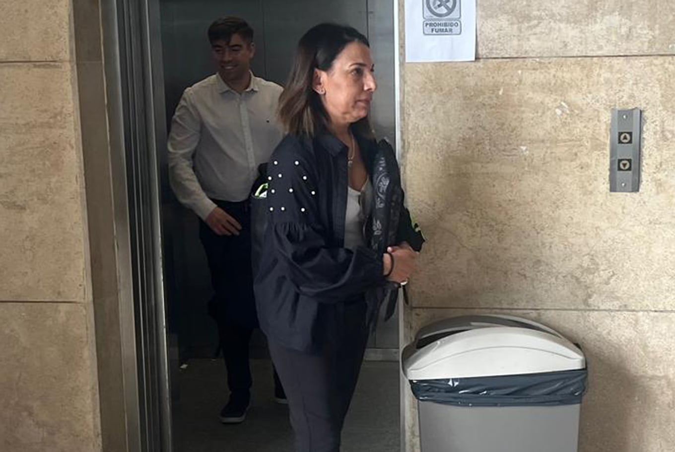 Silvina Carreira, la abogada de Alberto Fernández al llegar a los tribunales de Comodoro Py