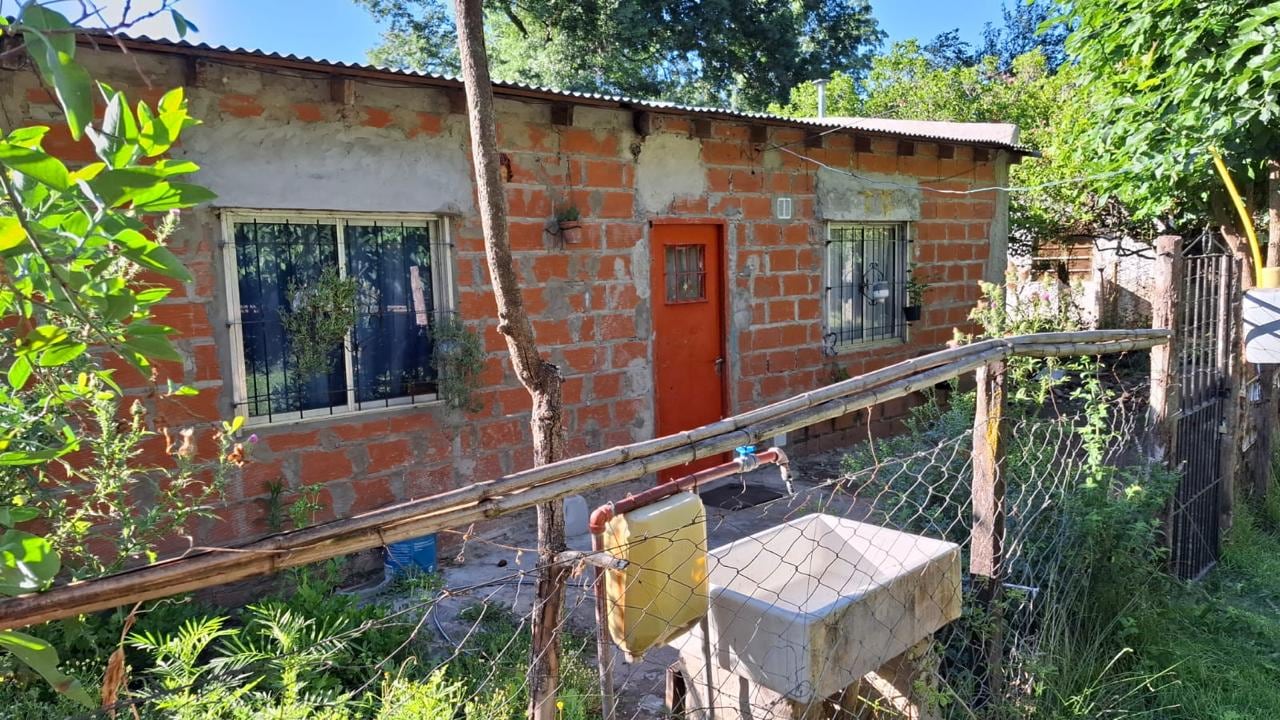 Una de las casas que se encuentran dentro del complejo del hospital bonaerense.