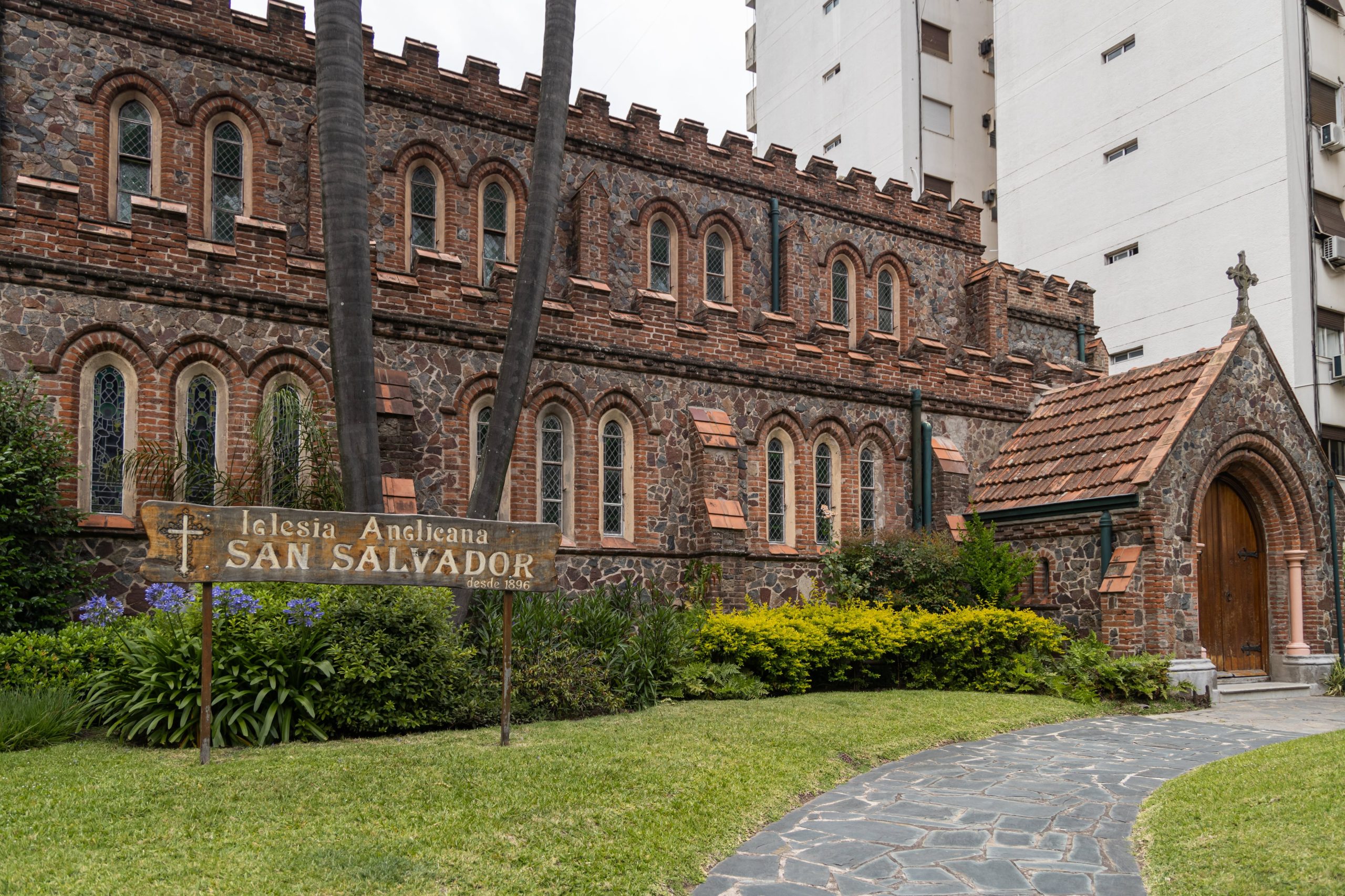 La iglesia Anglicana San Salvador 