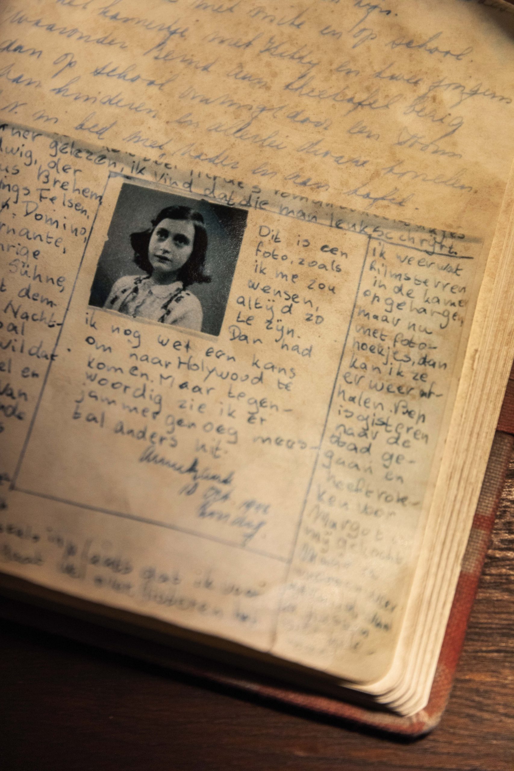 Recorrer las salas que divulgan la historia de Ana Frank y honran a las víctimas del Holocausto es una emoción insoslayable.