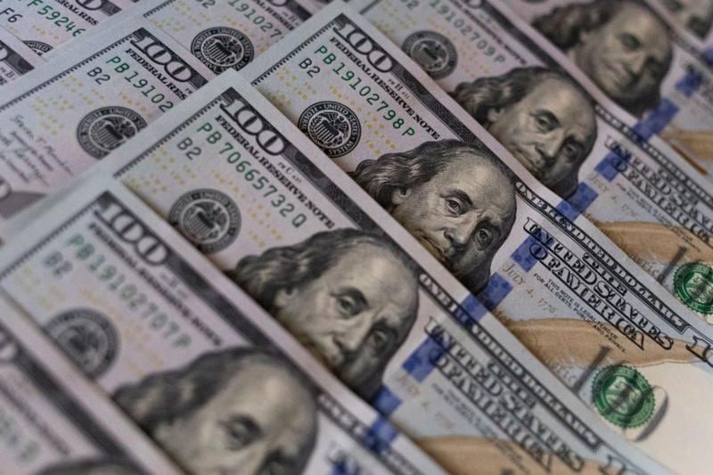 El dólar blue cotiza a $1070 para la venta 