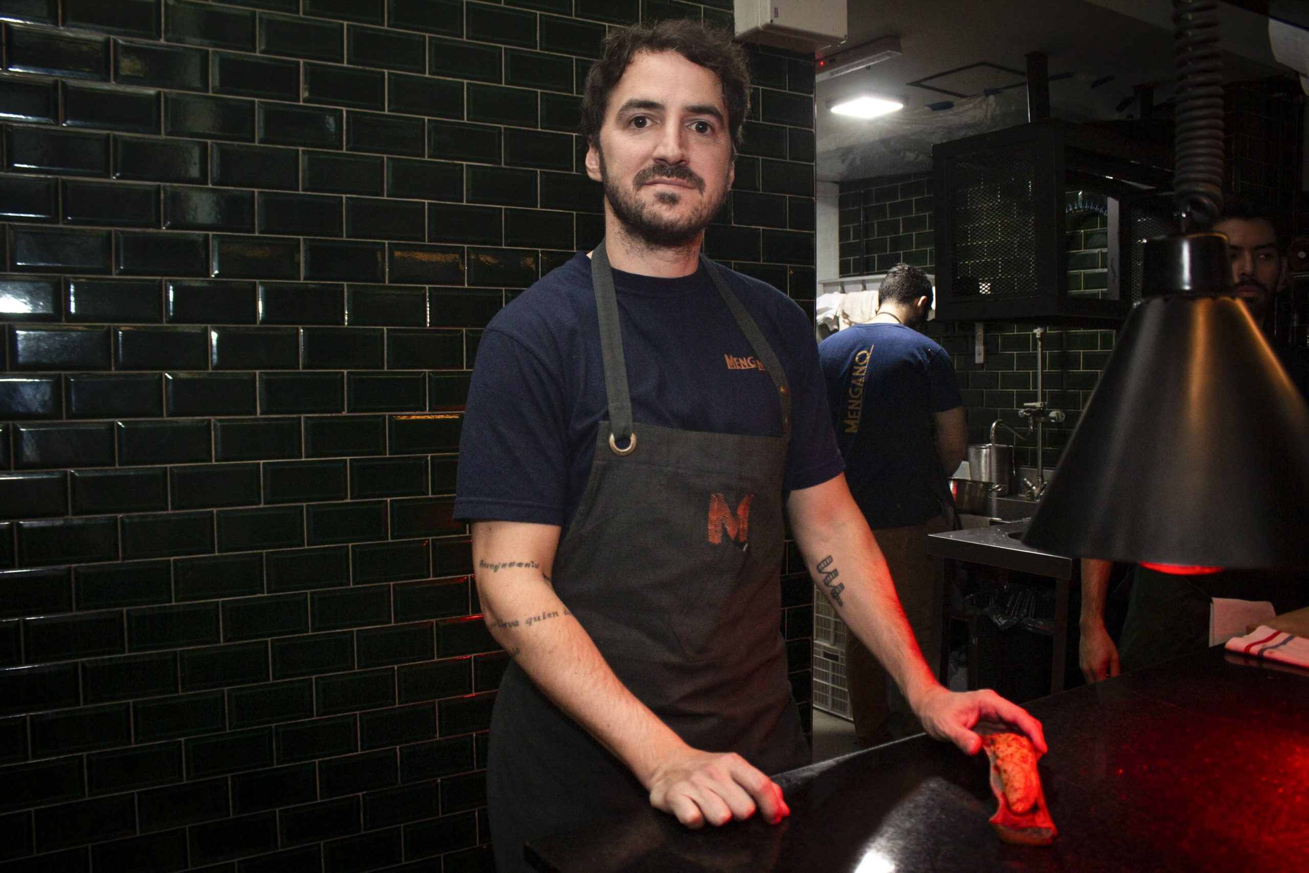 Facundo Kelemen (36) dejó su carrera de abogado para dedicarse a la cocina y fundar este neobodegón