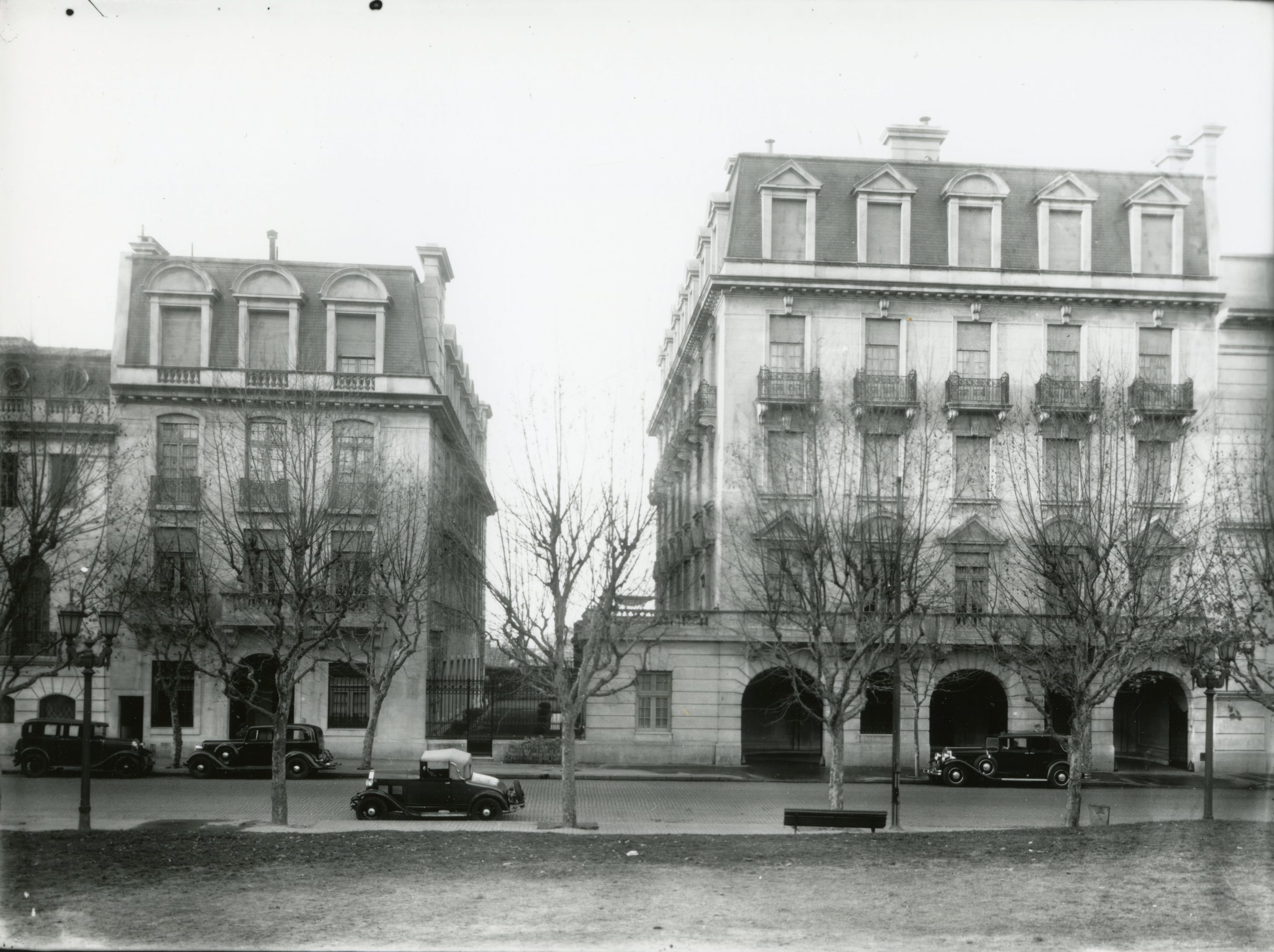 Edificio Bosch Marín sobre calle Posadas.