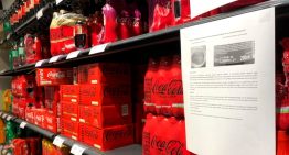 Coca-Cola retira bebidas en Europa por posible riesgo químico