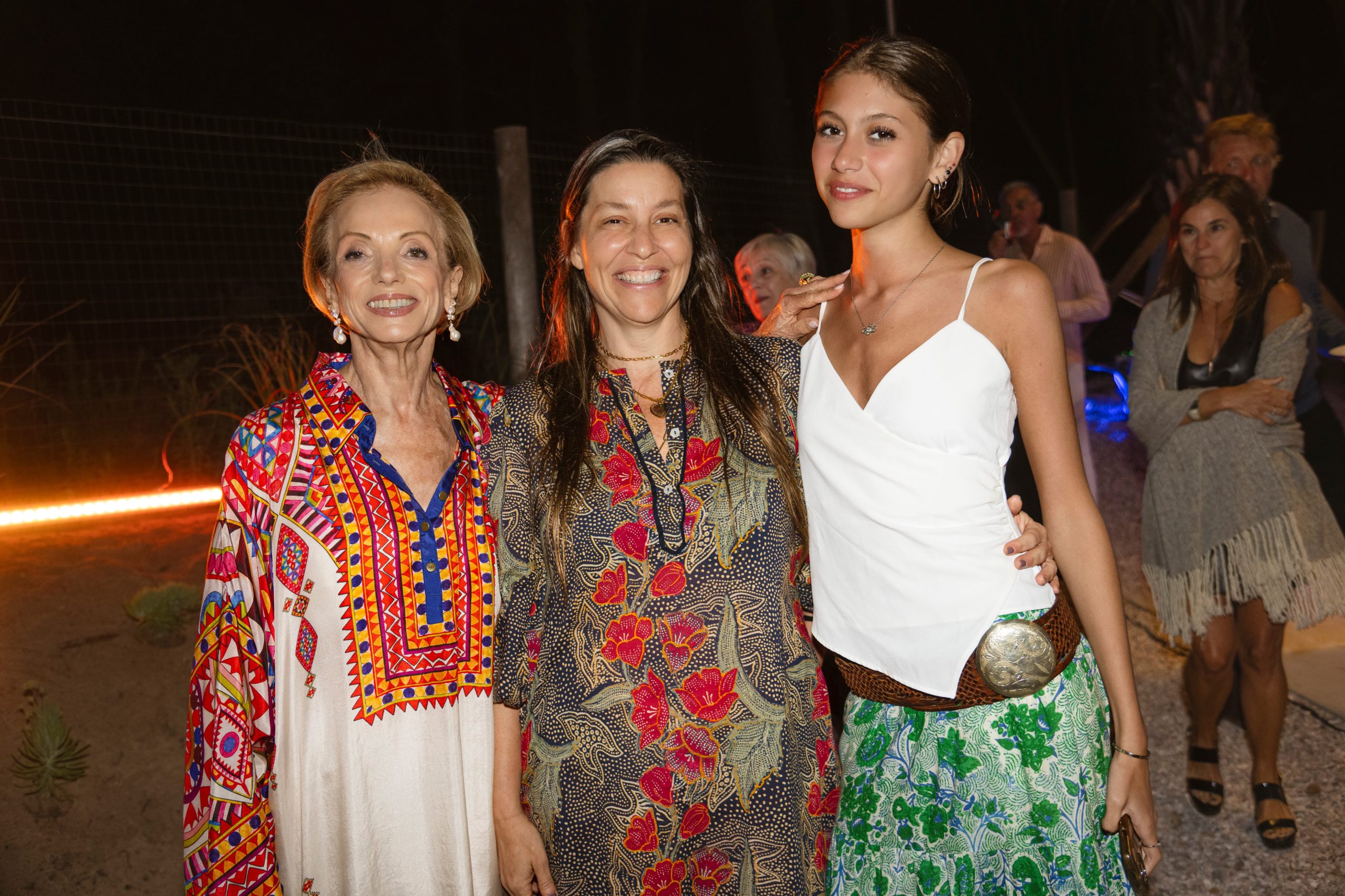 Roberta Rollet con Gabriela Herbstein y Ofelia Juaire a pura estampa. (Foto: Grupo Mass)