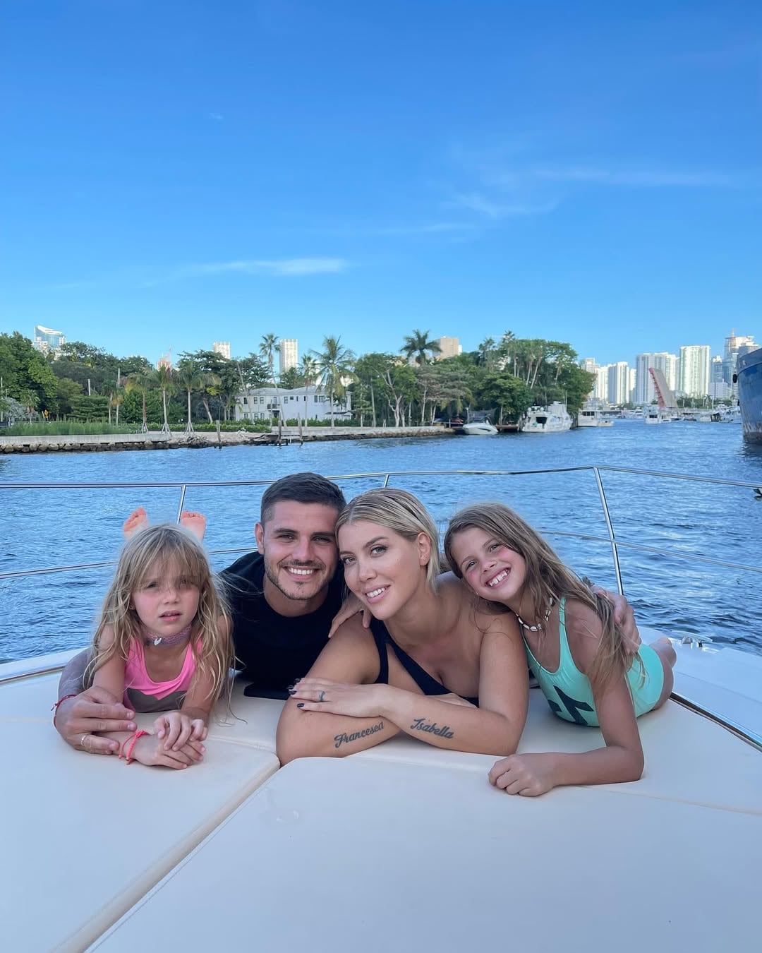 Mauro Icardi y Wanda Nara tuvieron dos hijas juntos, Isabella de 8 años y Francesca de 9  (Foto: Instagram @wanda_nara)