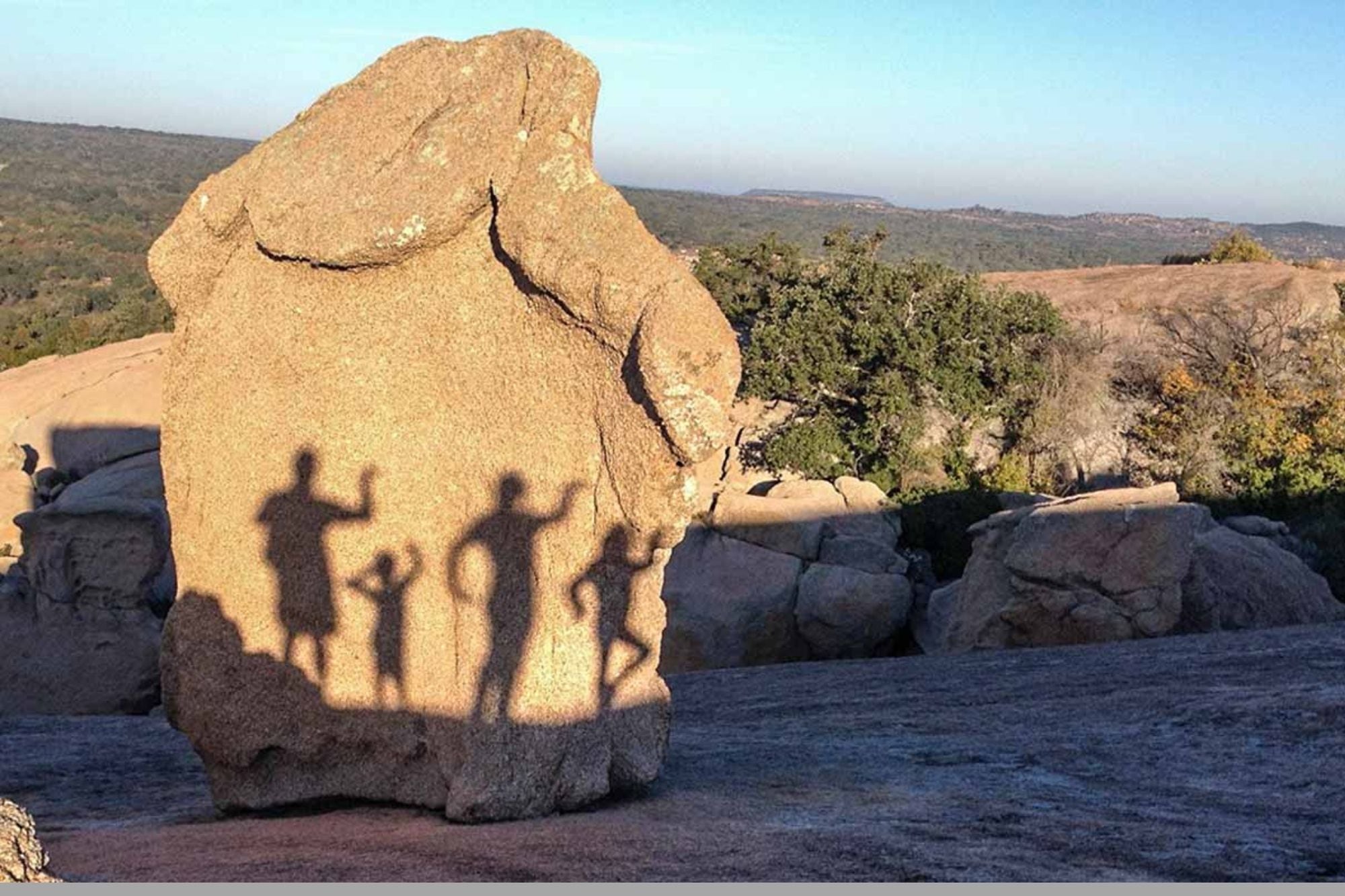 Escalar la Roca Encantada es casi un rito de iniciación para los tejanos. (Área Natural Estatal de la Roca Encantada)