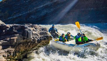 Tres personas murieron en una excursión de rafting en El Chaltén: el gomón se dio vuelta y cayeron al río