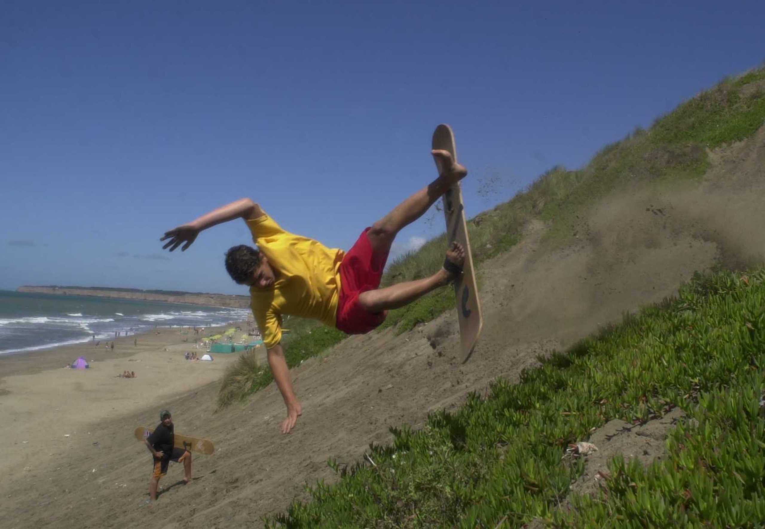 El sandboard requiere equilibrio y noción de deslizamiento sobre tabla