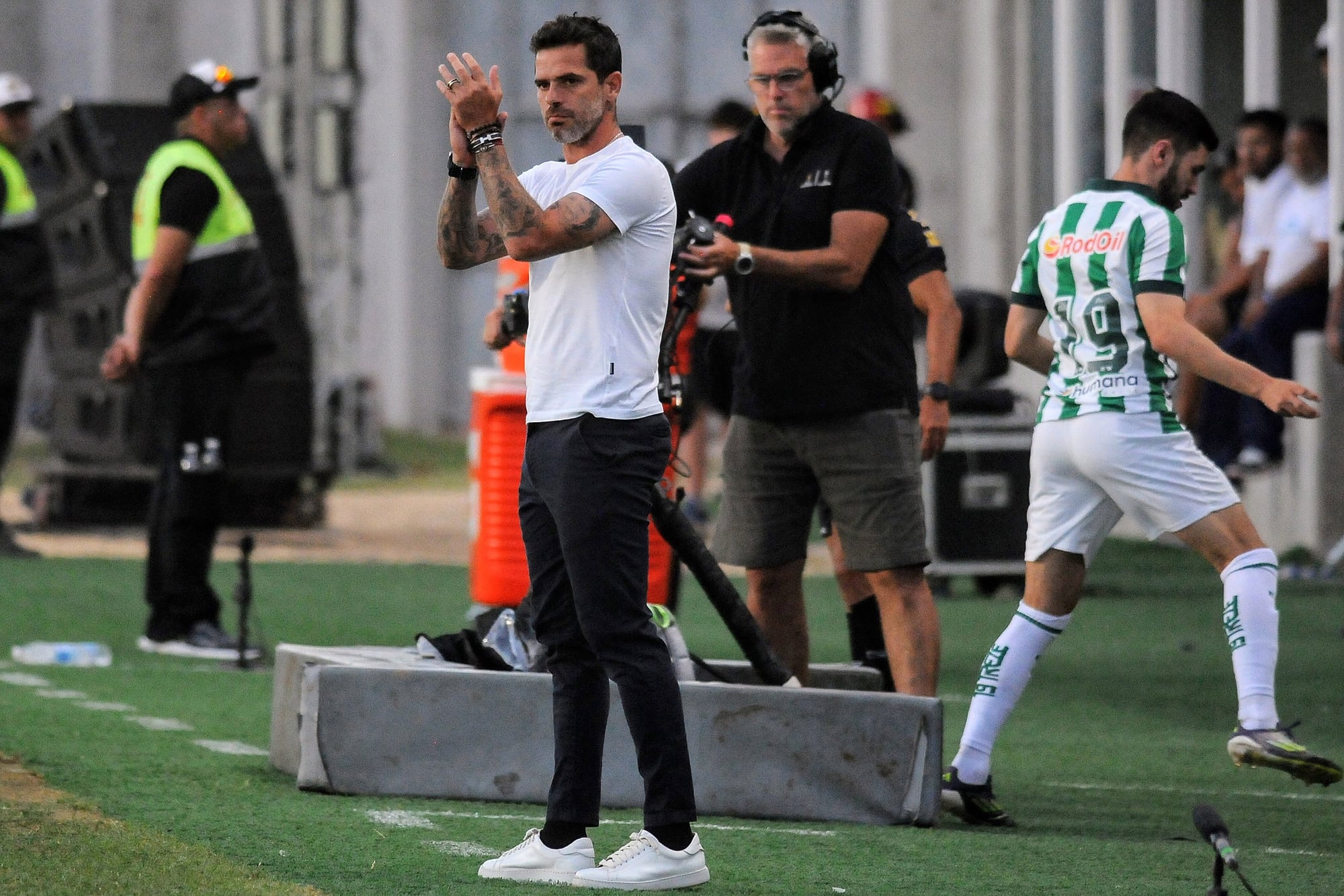 Fernando Gago, en San Nicolás, con el desafío de aprovechar un plantel que cuenta con varios refuerzos y puede tener aun más.