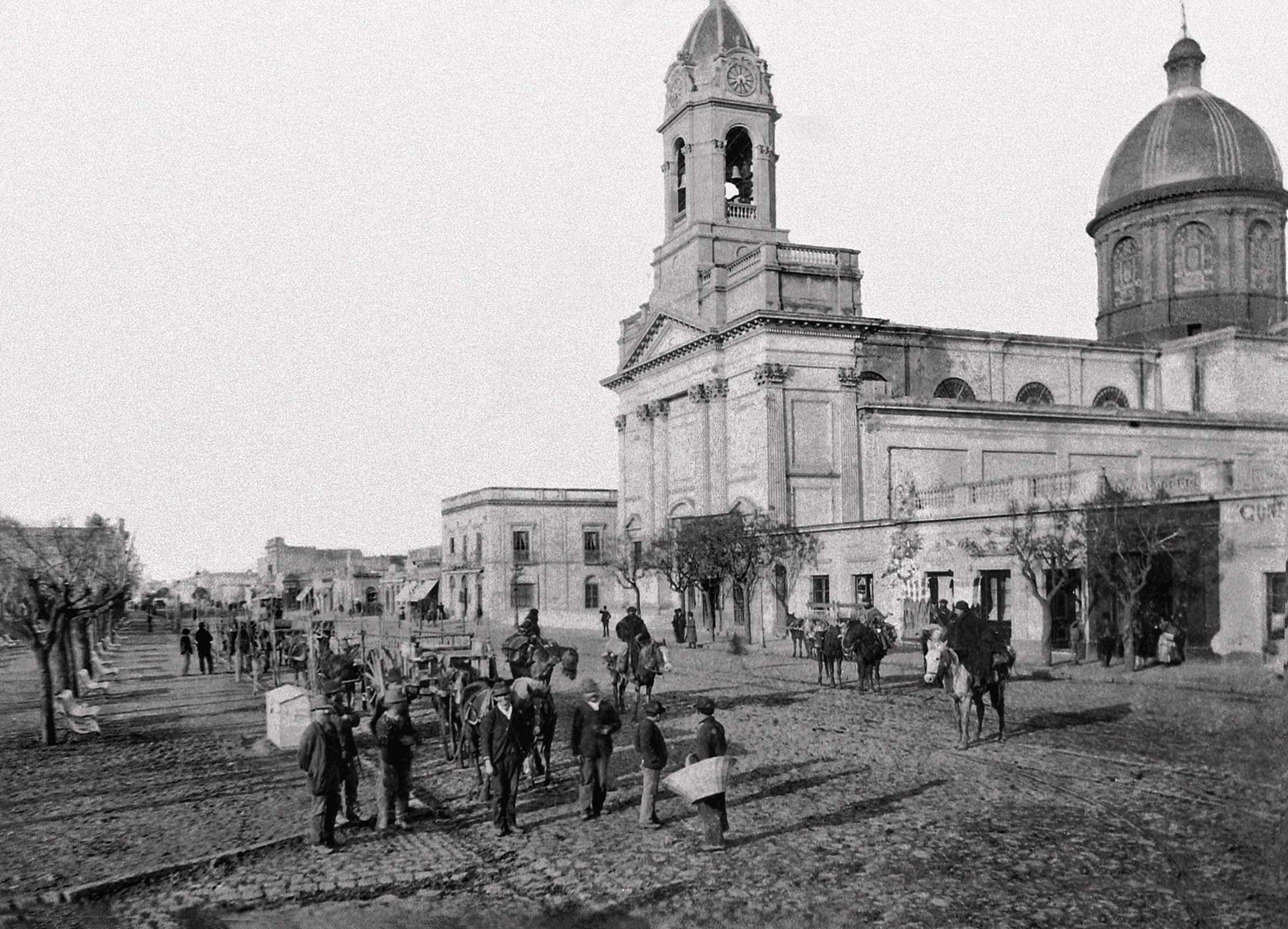 El 18 de febrero de 1883, después de casi cuatro años de obras, la actual Iglesia de San José de Flores fue inaugurada con procesiones y una gran celebración popular.