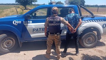 Un policía salvó a una beba de ahogarse y luego evitó el robo de un bolso