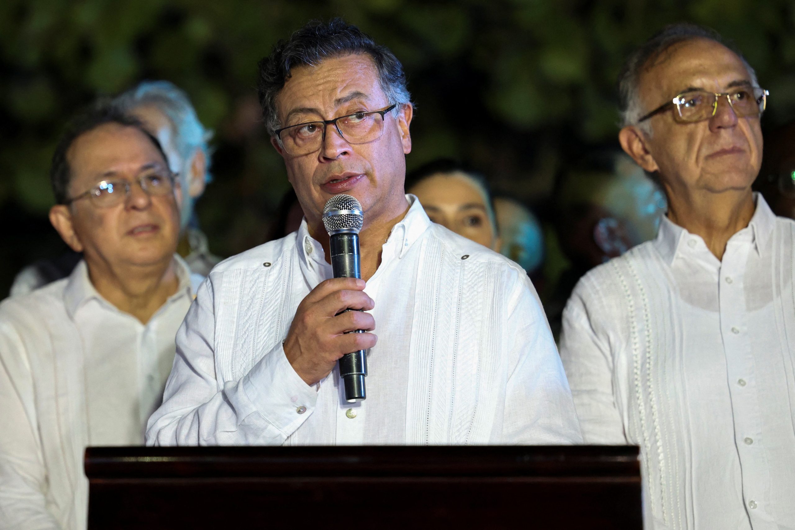 Gustavo Petro niega permiso a aviones militares estadounidenses para llevar deportados a Colombia (Foto: Reuters)