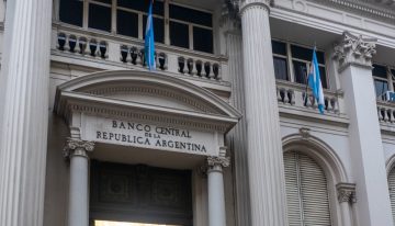 Esta semana el Gobierno debe pagar US$4500 millones a los bonistas y espera que baje más el riesgo país