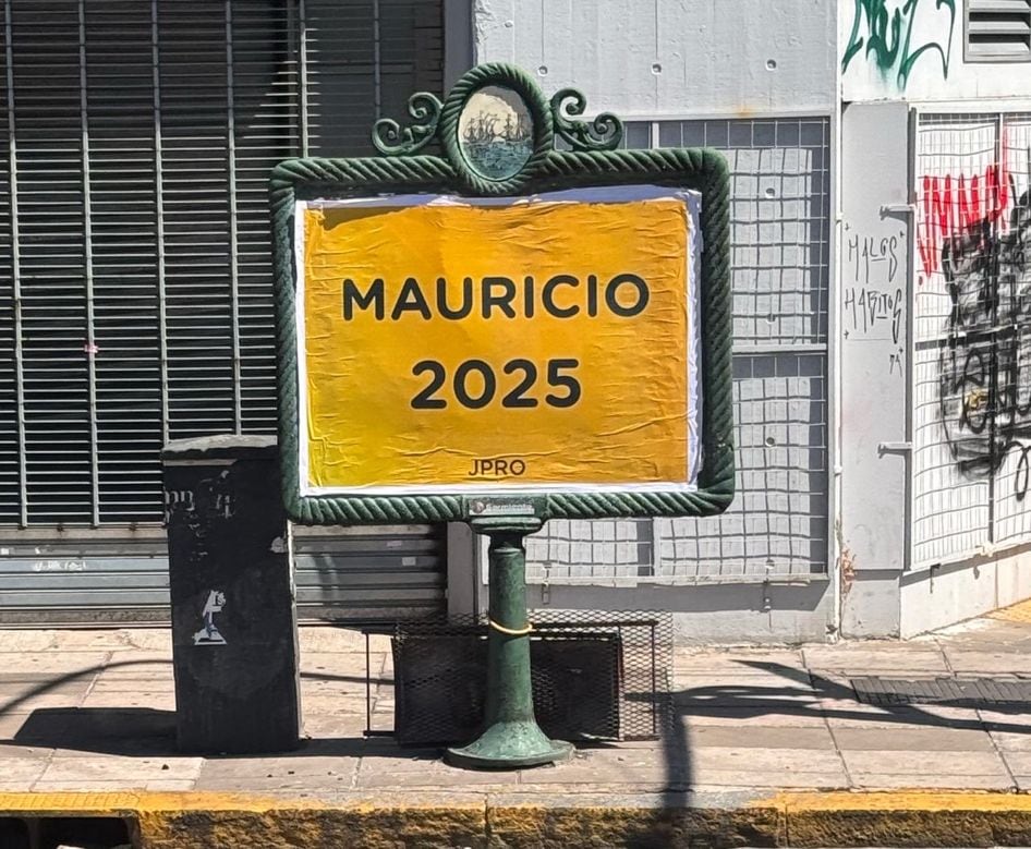 Los afiches que pegó la Juventud Pro en la ciudad de Buenos Aires para promover la candidatura de Macri