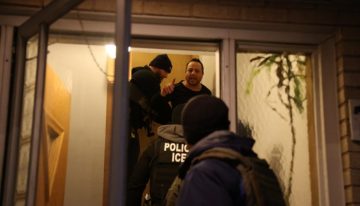 Las cifras actualizadas de inmigrantes detenidos en las redadas del ICE por el plan de deportación