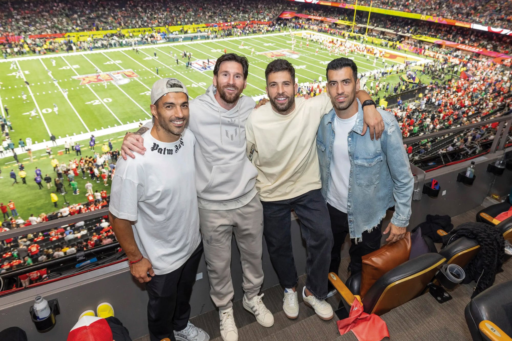 Lionel Messi disfrutó del espectáculo junto a sus compañeros del Inter Miami Luis Suárez, Sergio Busquets y Jordi Alba.