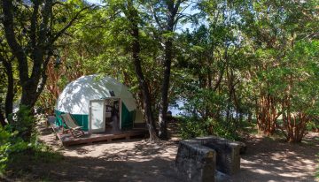 Un imperdible recorrido en kayak por dos lagos y uno de los ríos más bellos de la Patagonia