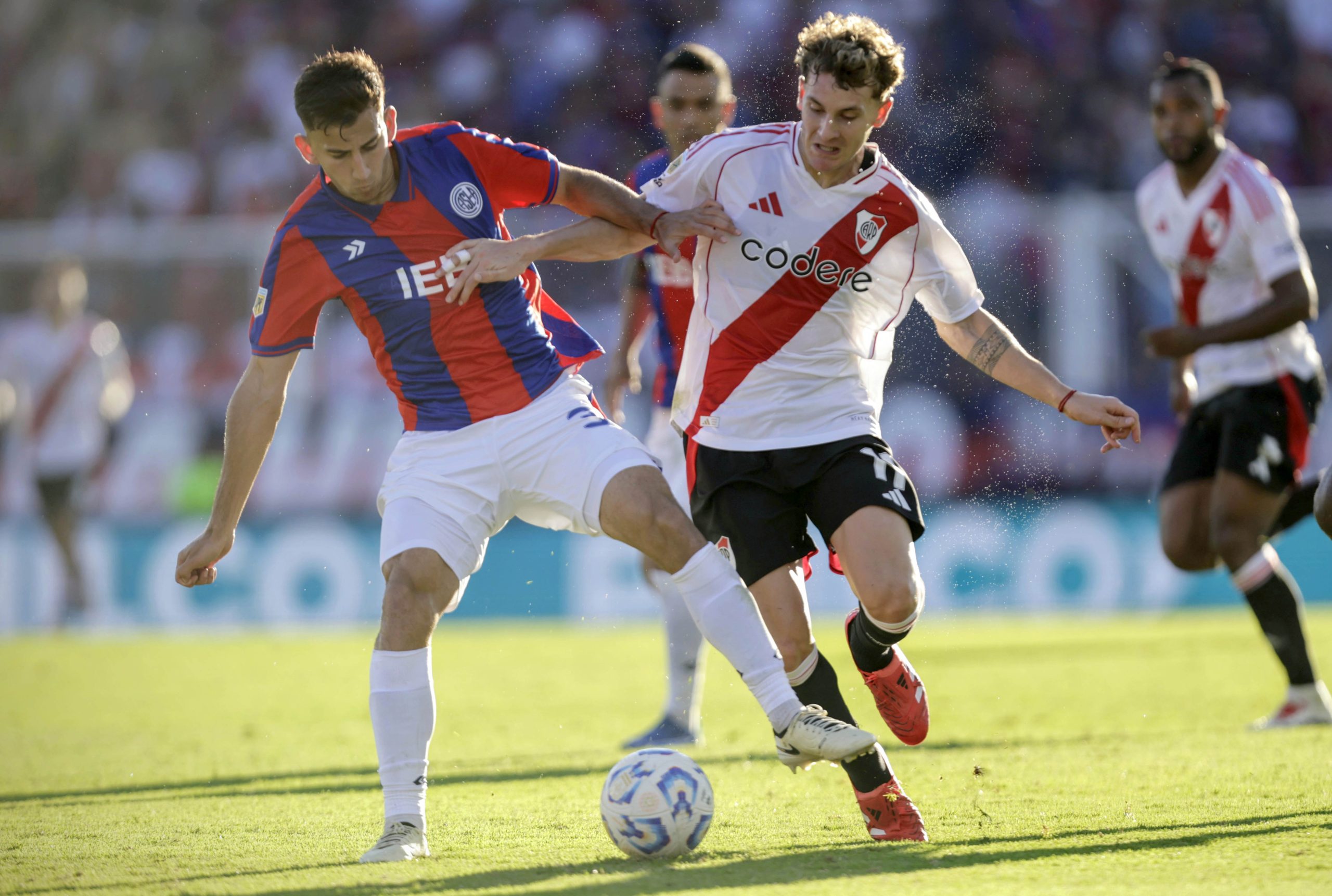 San Lorenzo y River repartieron puntos en la tercera fecha del Torneo Apertura. (Foto: Fotobaires)