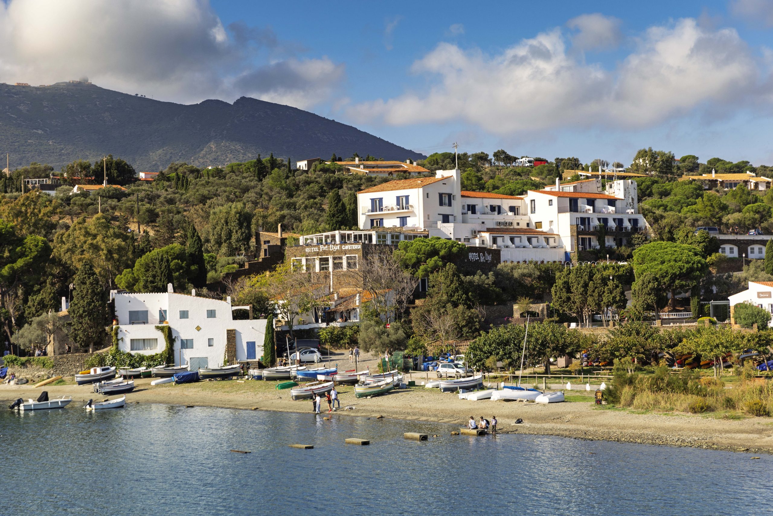 La playa de Portlligat, donde vivió Dali desde 1930 hasta que Gala murió en 1982.