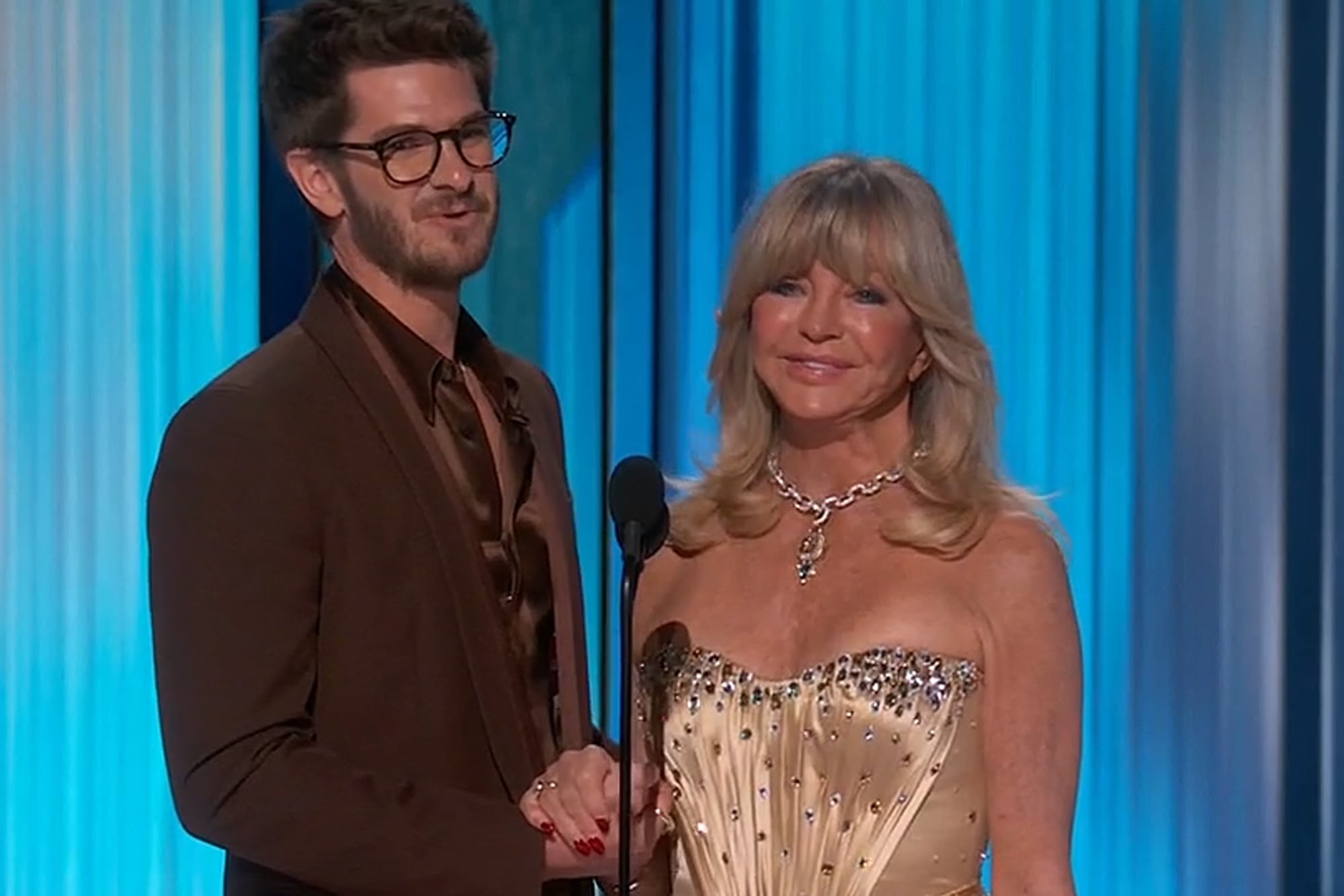 Andrew Garfield y Goldie Hawn