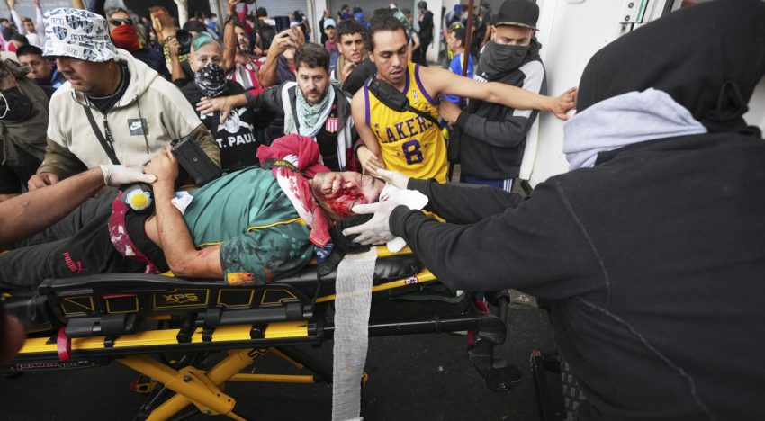 Una protesta contra el ajuste a los jubilados derivó en violencia y caos en la zona del Congreso