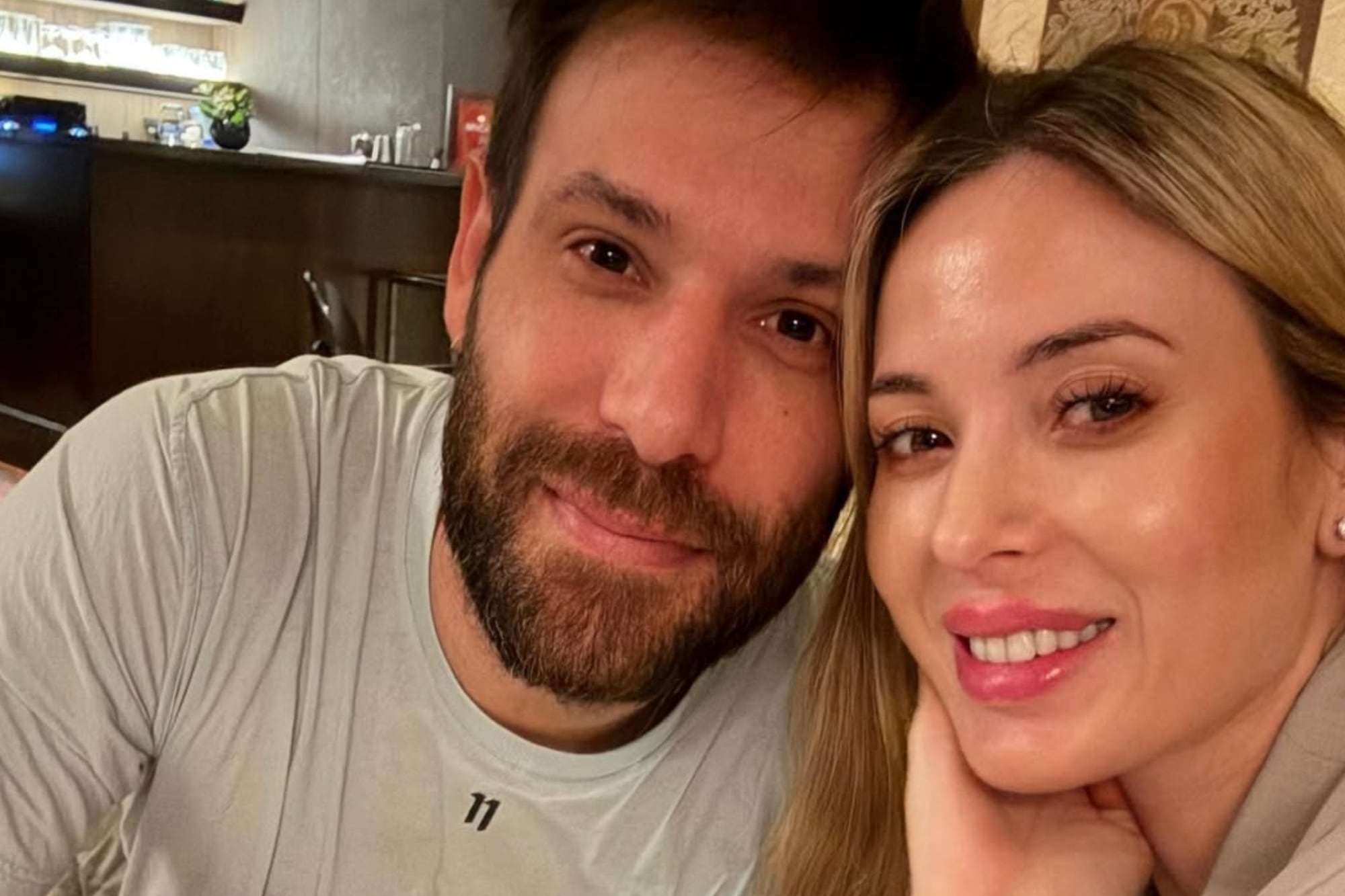 Jesica Cirio y su marido.