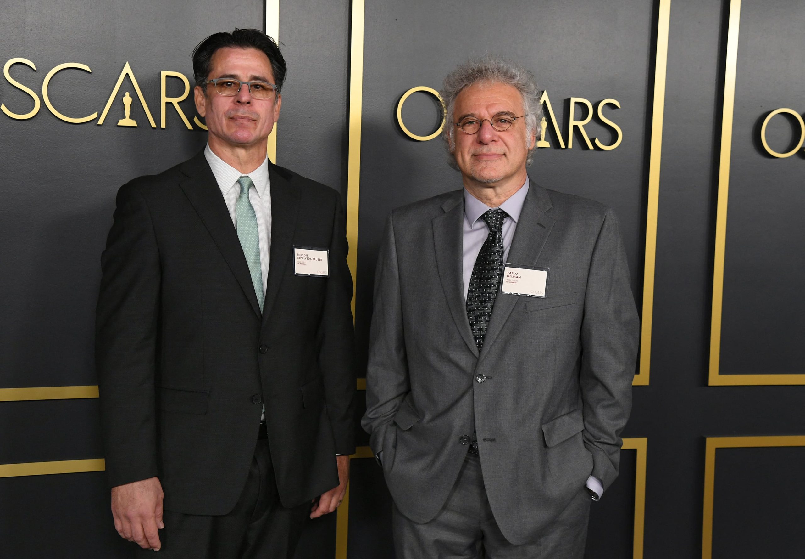 Nelson Sepulveda-Fauser y Pablo Helman durante la entrega de diplomas por las nominaciones al Oscar de 2020. (Foto: AFP/Kevin Winter/Getty Images)