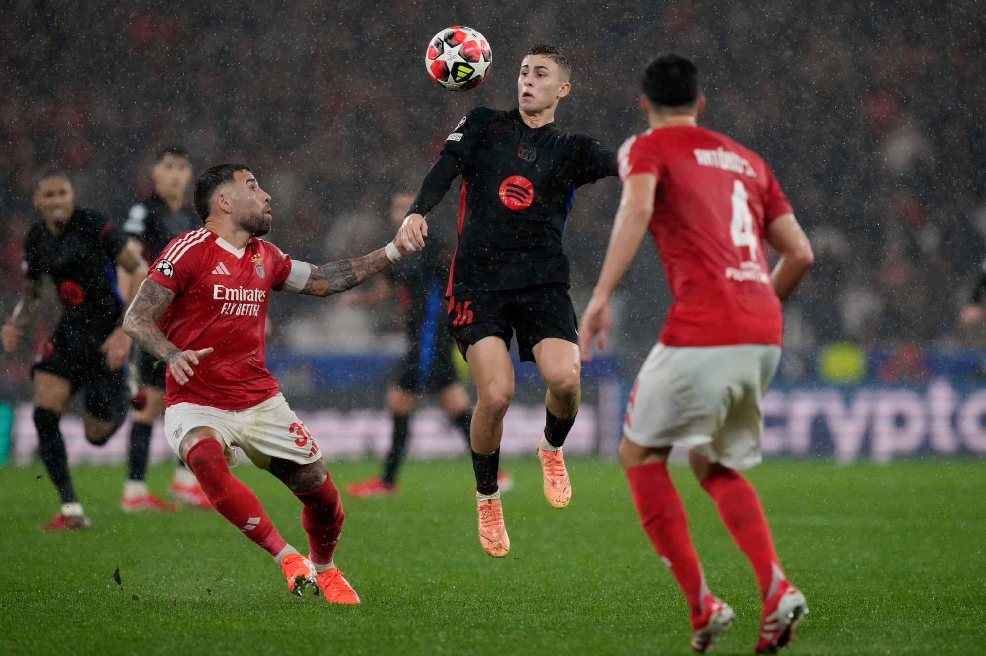 Nicolás Otamendi, jugador de Benfica, que vuelve a medirse frente a Barcelona como sucedió durante la primera rueda