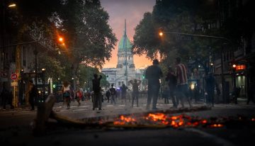 El Gobierno cree que les ganó la pulseada a los barras en el Congreso y busca oxigenar la imagen de Milei