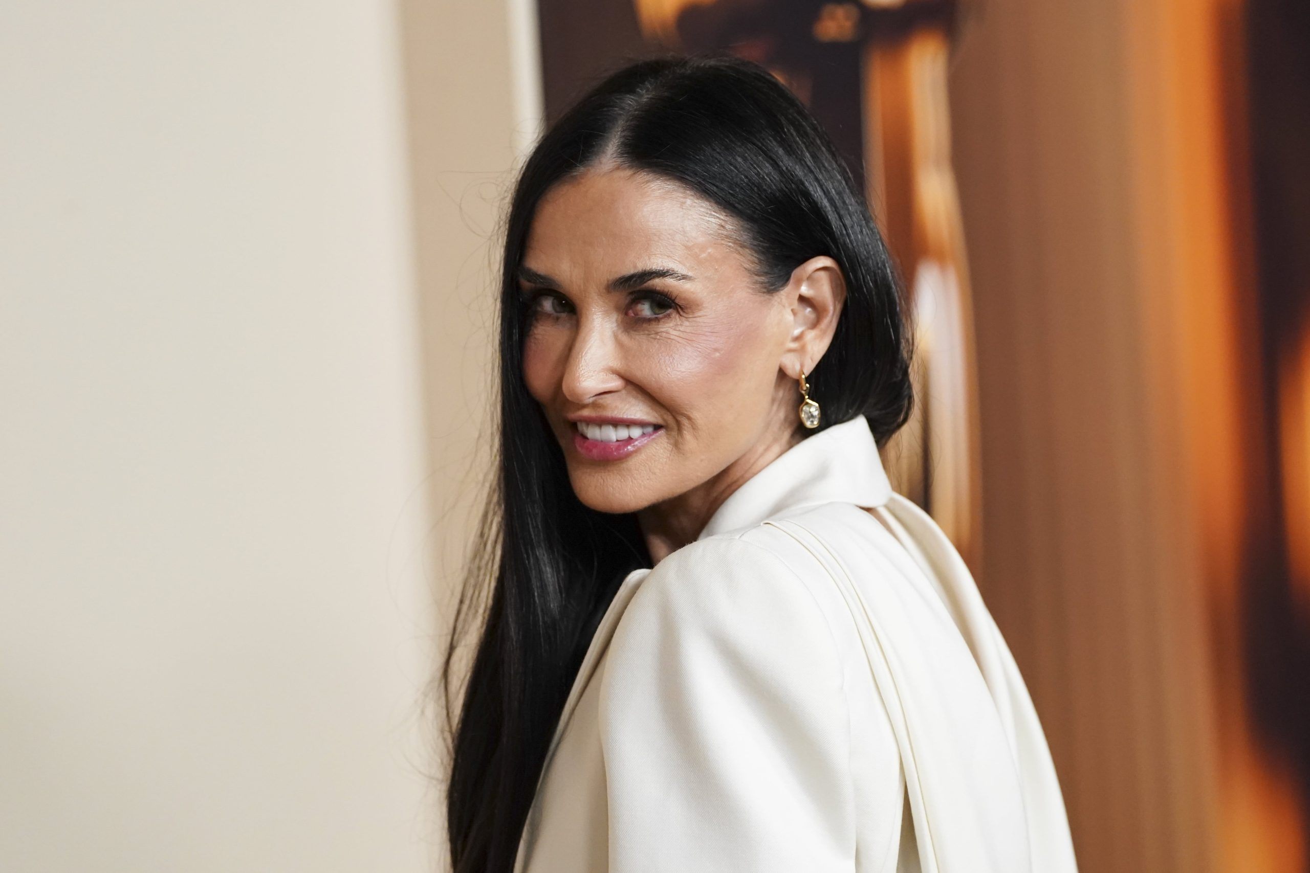 Demi Moore está muy cerca de quedarse con el Oscar a Mejor actriz por su labor en La sustancia