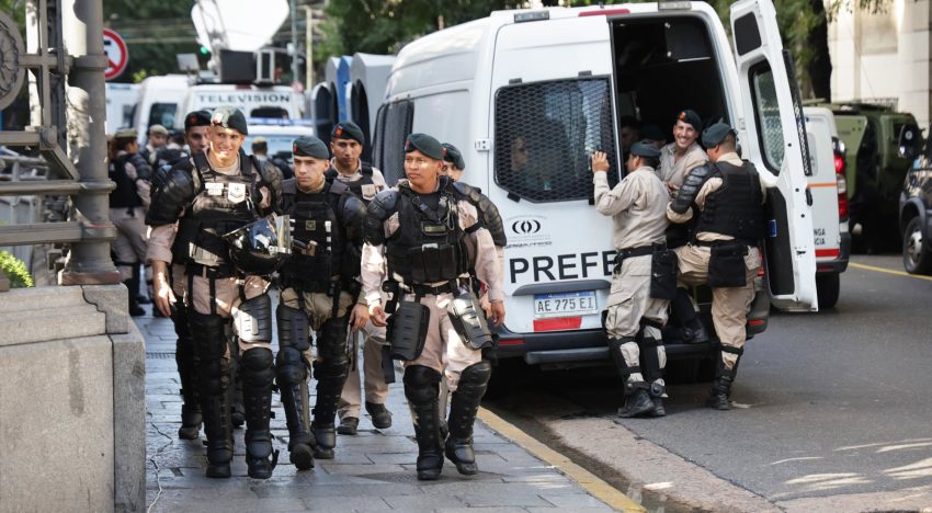 Marcha de los jubilados, en vivo: la protesta en el Congreso hoy minuto a minuto