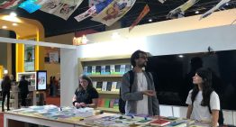 Feria del Libro: Corea del Sur tiene dos stands y exhibe la escultura “La niña de la paz”, que denuncia un atroz crimen de guerra de Japón