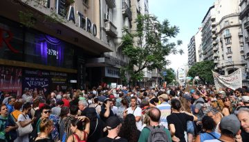 La iniciativa del Gobierno de modificar al Instituto Nacional del Teatro pasará a la calle y a la Justicia