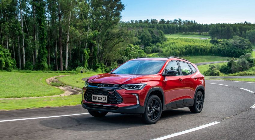 Tras la advertencia de Caputo, las automotrices comunican los nuevos precios de los autos para mayo